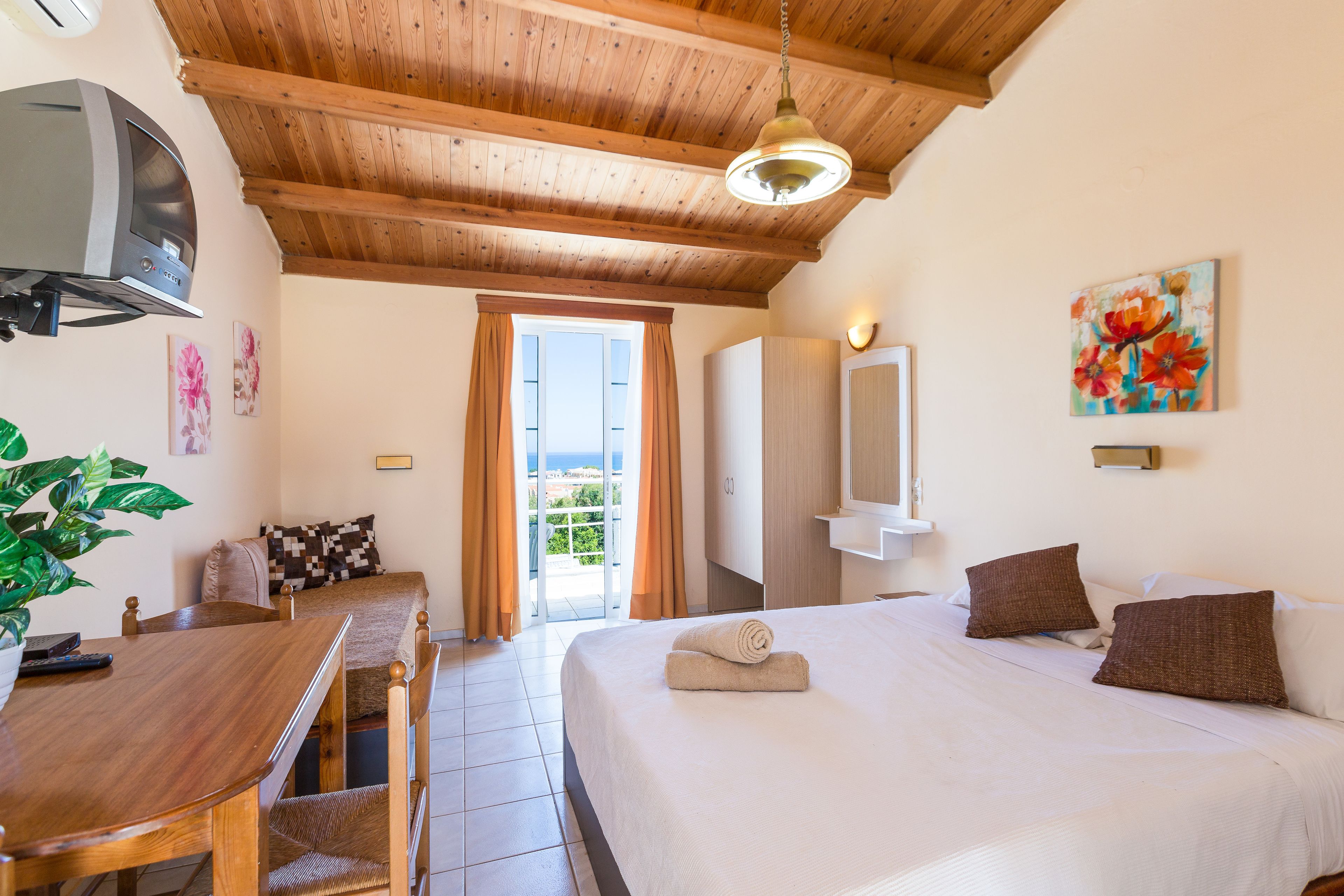 xxxstudio, sea viewxxx | private kitchen | electric kettle