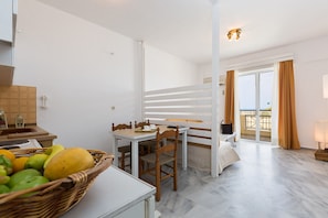 XXXApartment, 2 Bedrooms XXX | In-room dining - Castello Bianco Aparthotel (Rethymno)