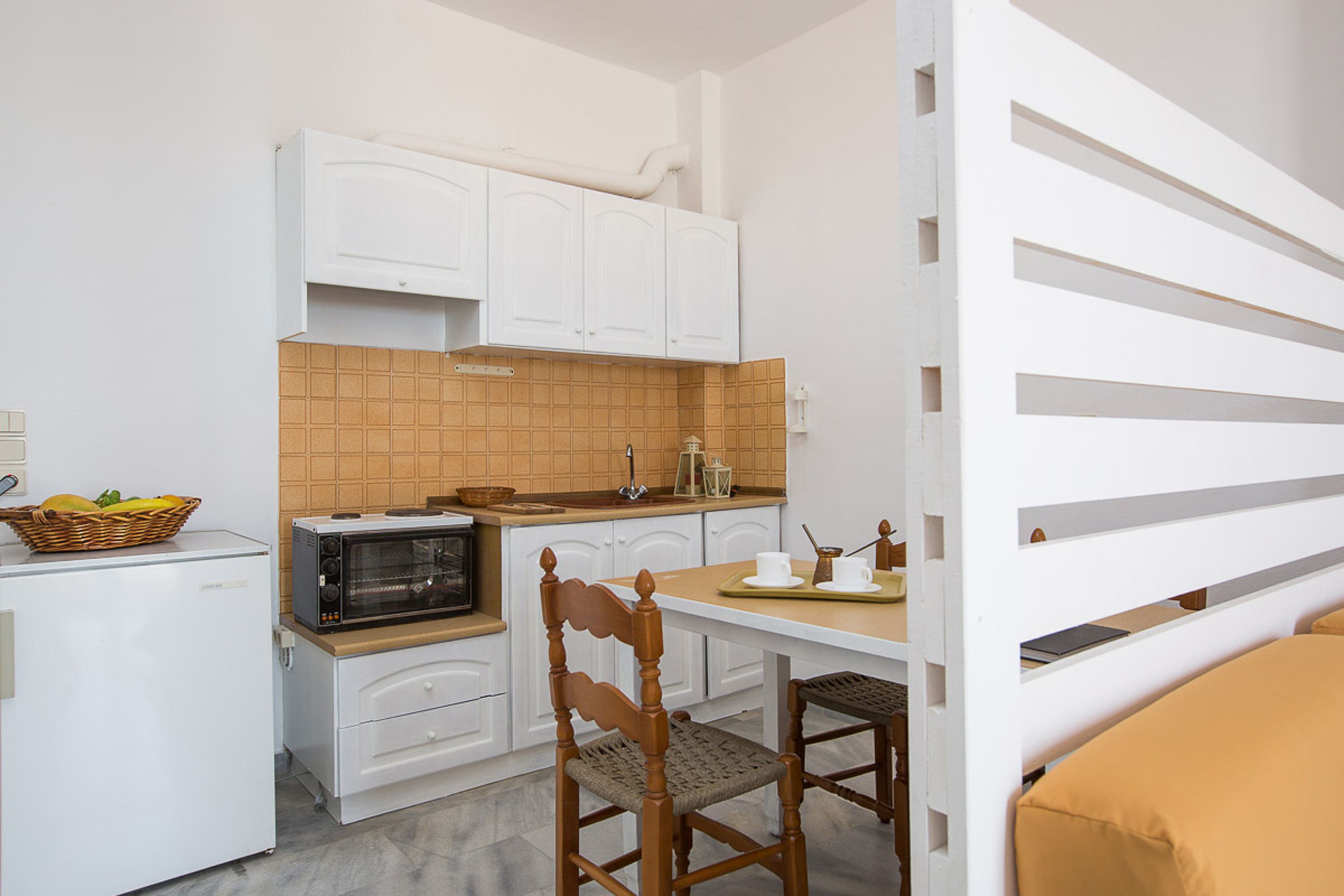 xxxapartment, 2 bedrooms xxx | private kitchenette | electric kettle