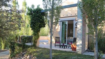 Double Room | Individually decorated, individually furnished, blackout curtains
