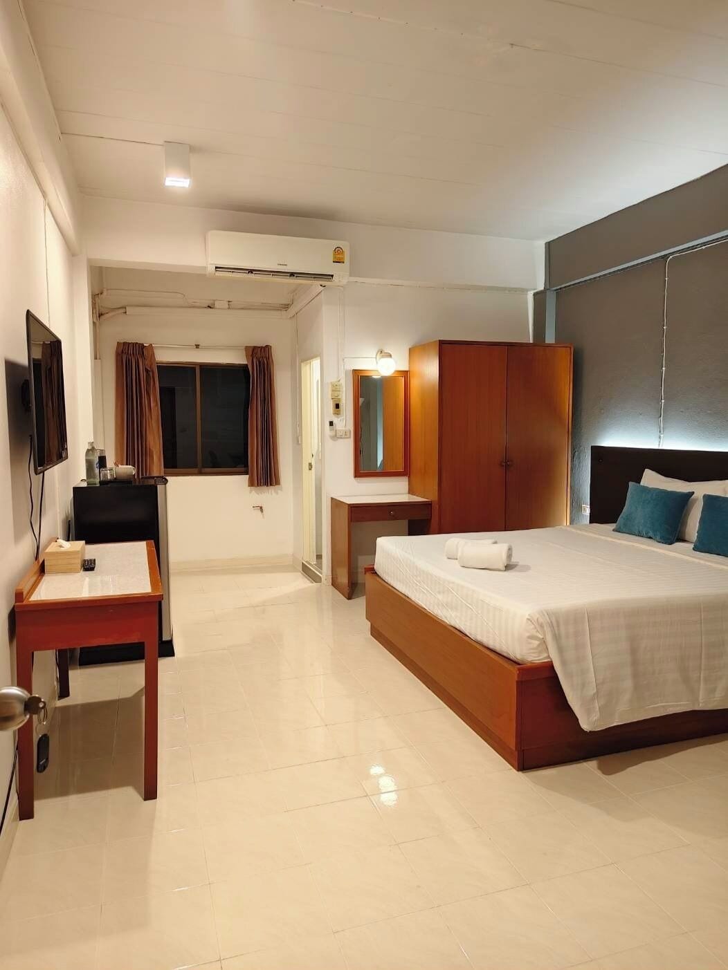 Quarto casal standard, 1 cama de casal | Escrivaninha, quartos à prova de som, Wi-Fi de cortesia