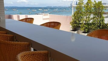 Poolside bar