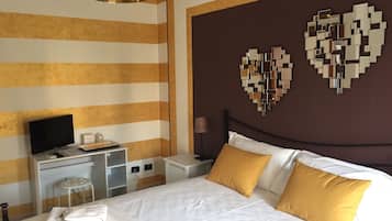 Comfort Double Room, 1 Double Bed, Private Bathroom | Premium bedding, individually decorated, individually furnished, desk