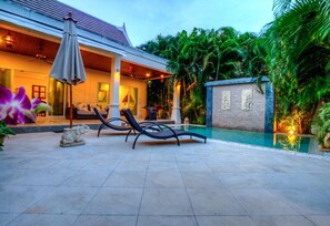 Executive-Villa | Terrasse/Patio
