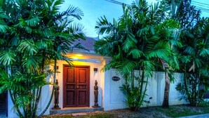 Exterior - Meursault Villa (Rawai)