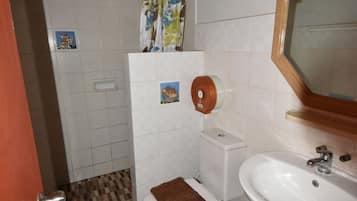 In-room safe, desk, blackout curtains, free WiFi