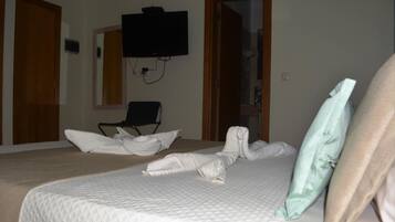 Down comforters, minibar, in-room safe, desk