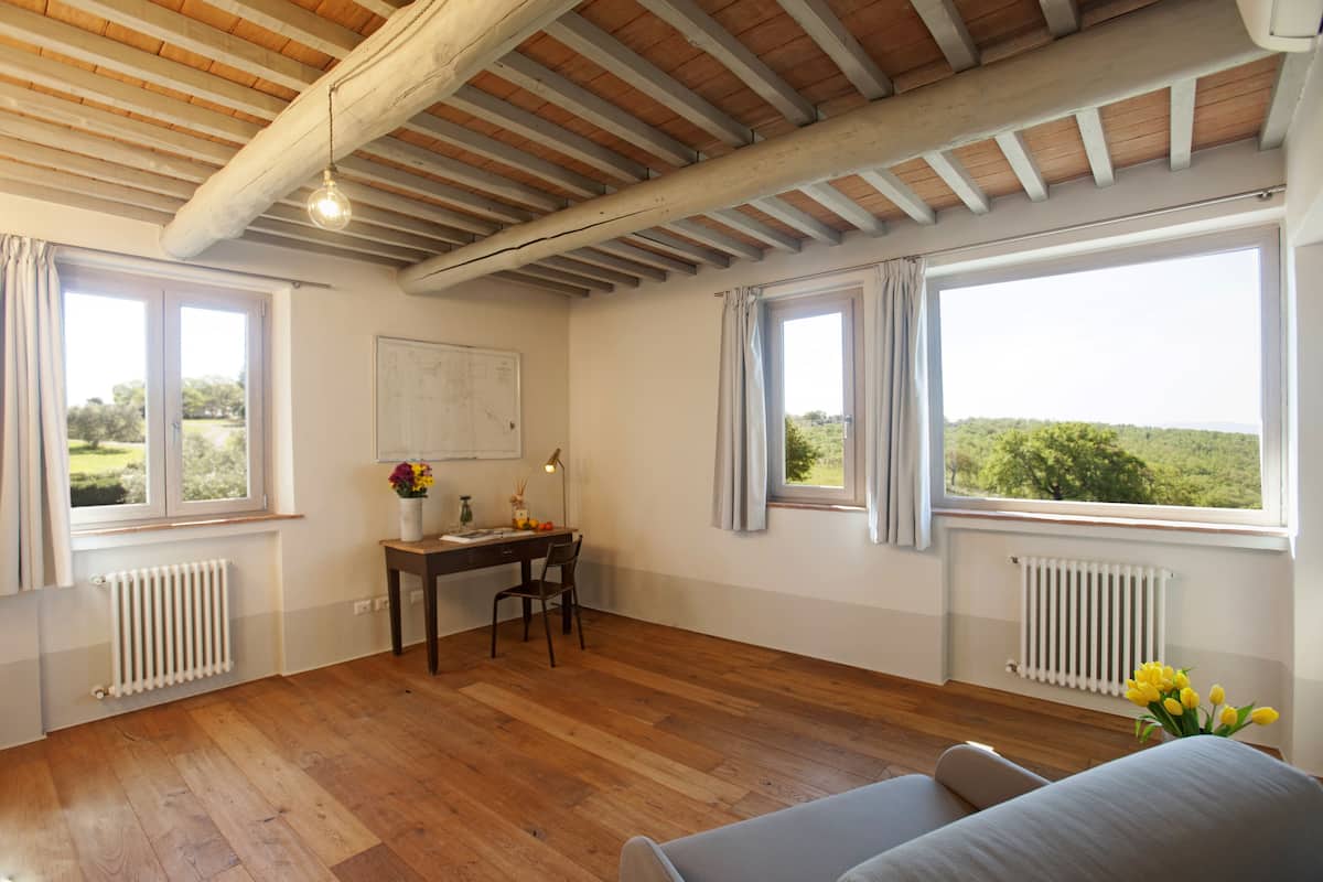 Panorama suite | 1 slaapkamer, Italiaanse Frette-lakens, hypoallergeen beddengoed