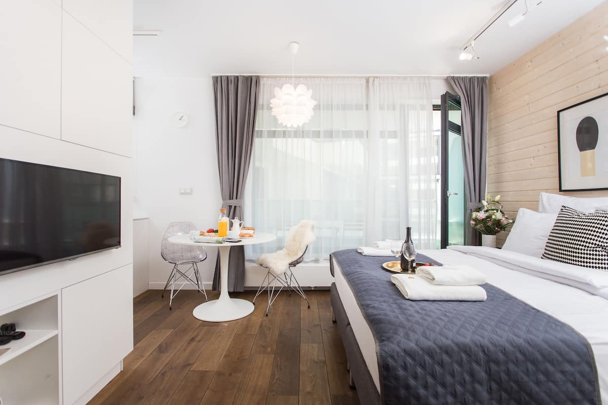 Premium bedding, individually decorated, individually furnished