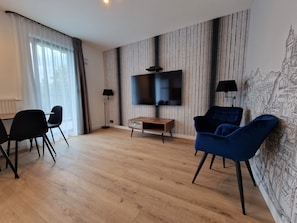 Panoramic Apartment | Living area - InPoint Centrum Apartments between Market Square and Jewish Quarter (Kraków)