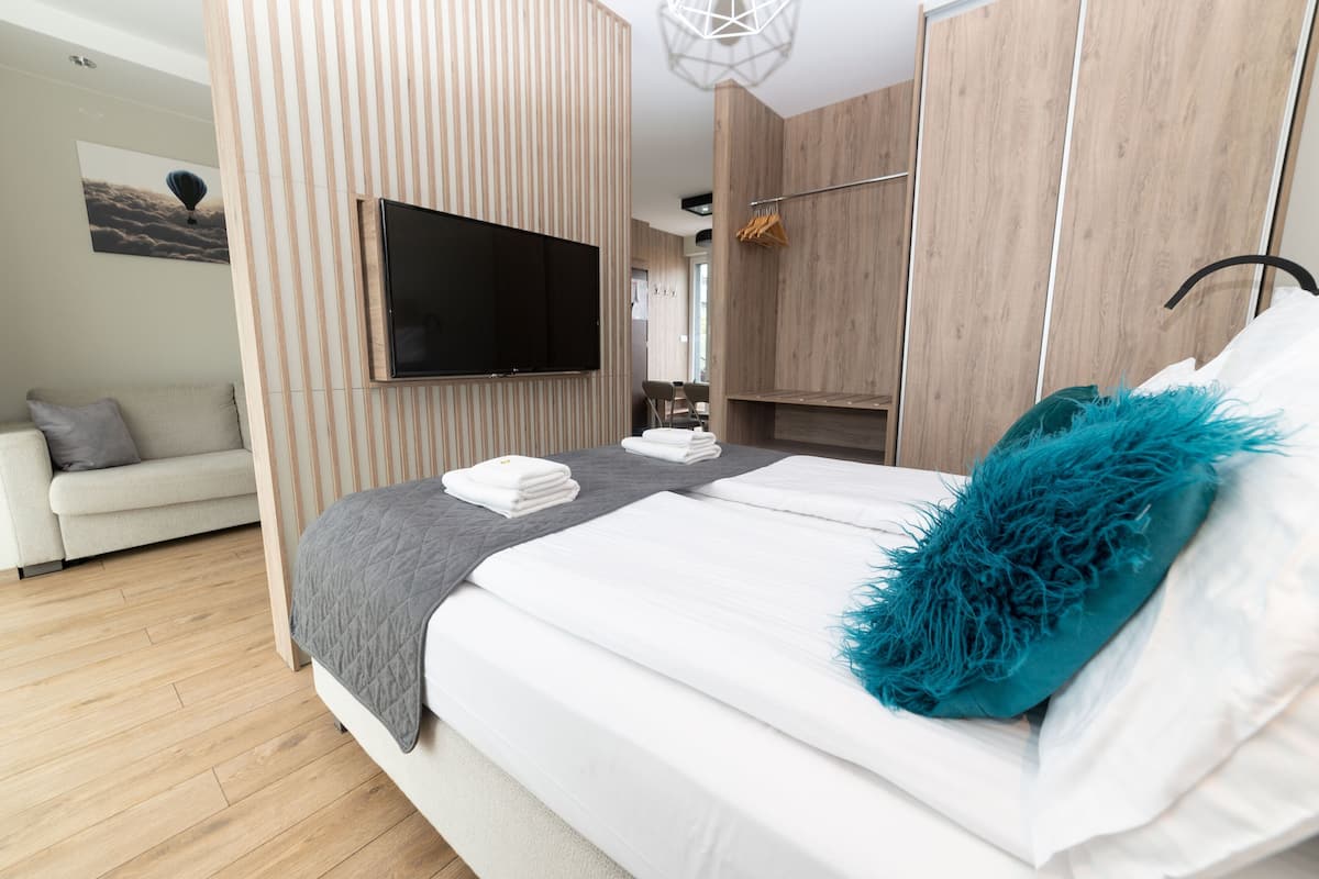 Premium bedding, individually decorated, individually furnished