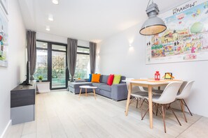 City Suite, 2 Bedrooms | Living area - InPoint Centrum Apartments between Market Square and Jewish Quarter (Kraków)