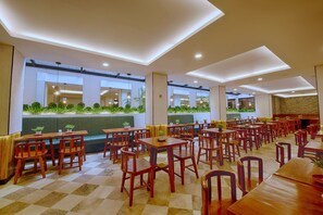 Dining - Hotel Henrico Kisad (Baguio)