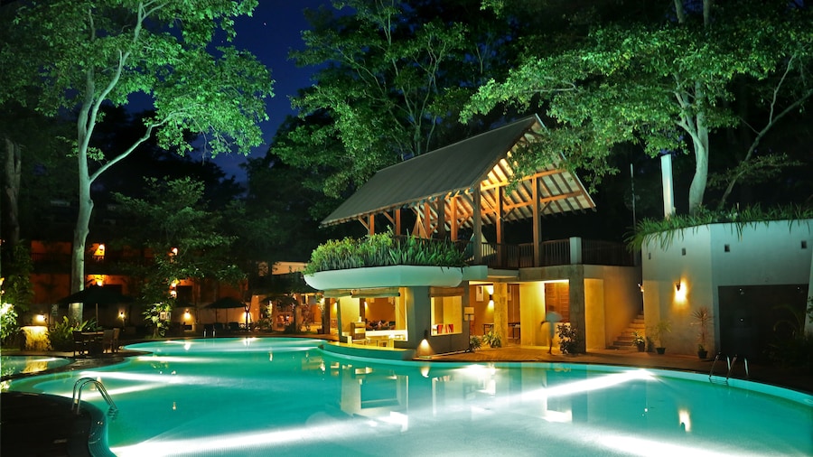 Grand Udawalawe Safari Resort