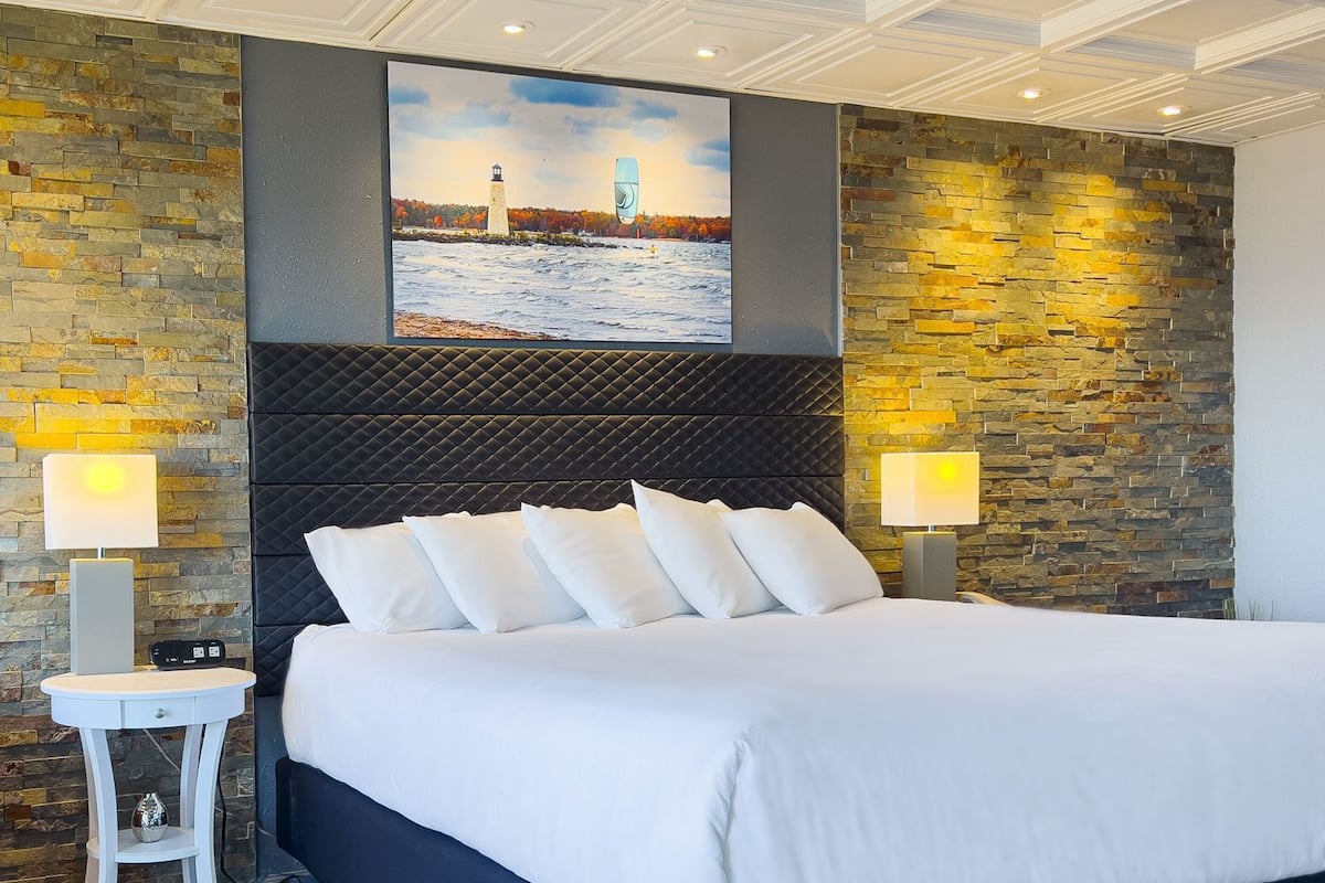 Iron/ironing board, free rollaway beds, free WiFi, bed sheets