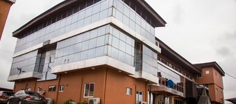 グラスハウス ホテル アン  ド スイーツ