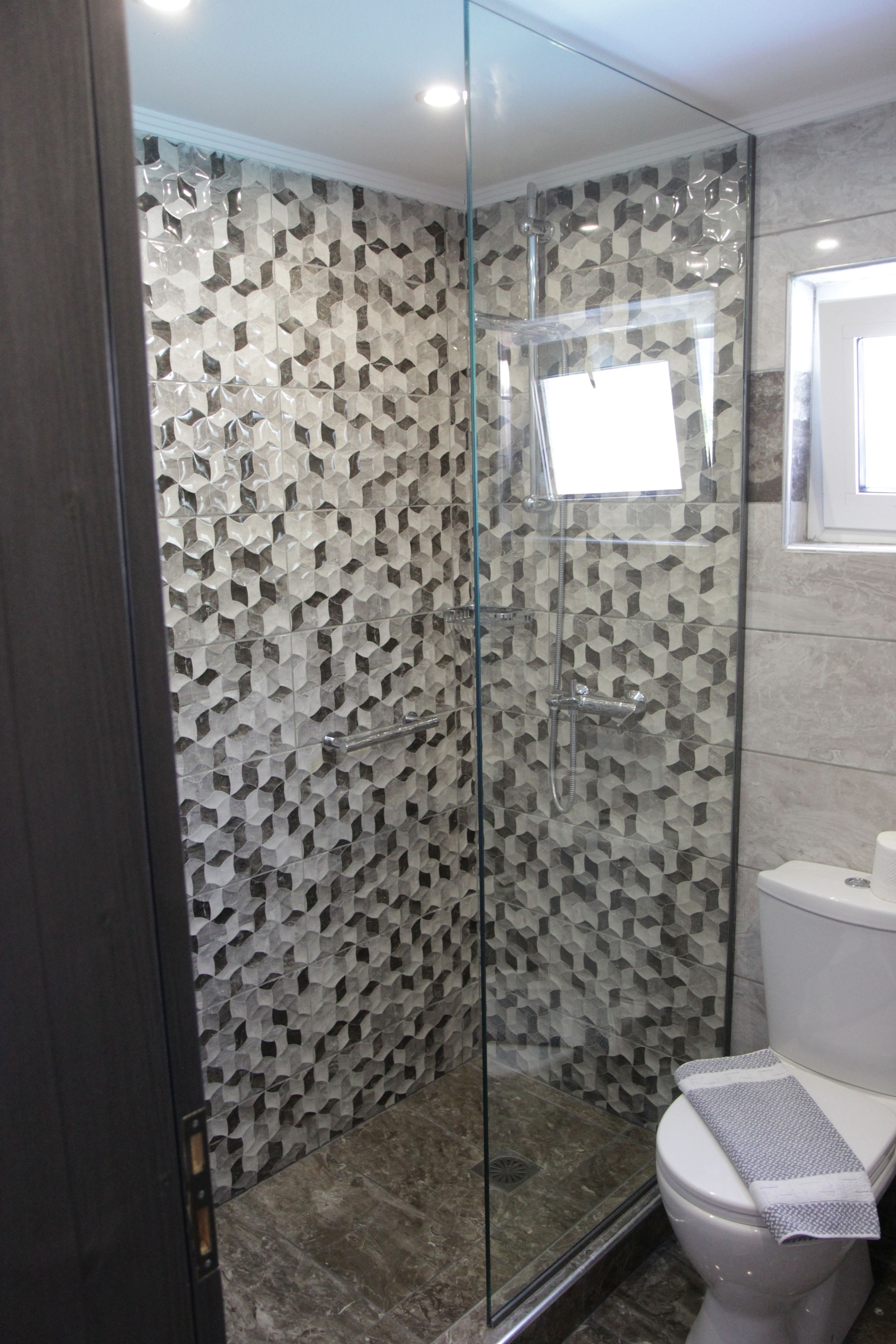 Photo - Platoni Elite