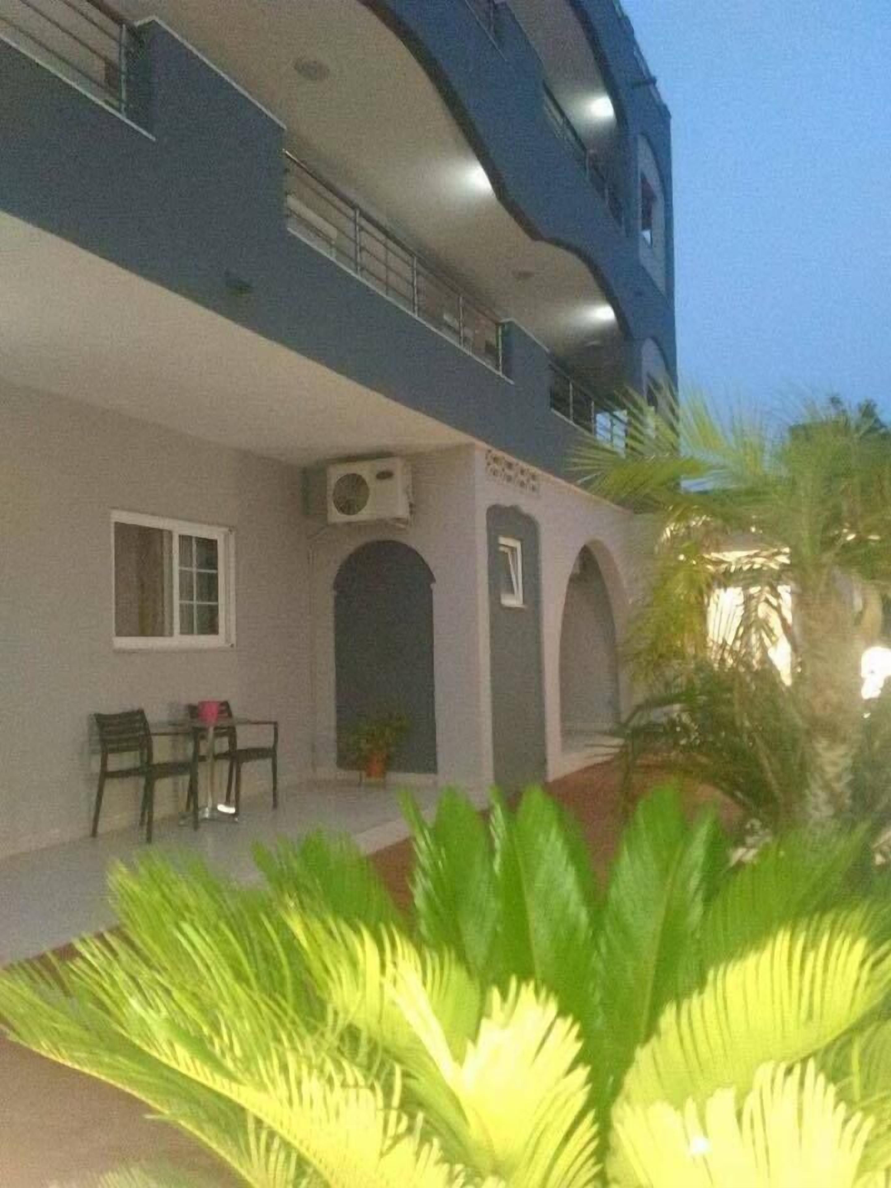 Photo - Platoni Elite