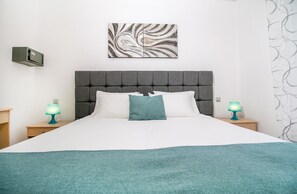 Studio Elite, 1 Tempat Tidur King | Brankas, kedap suara, Wi-Fi gratis, dan seprai linen