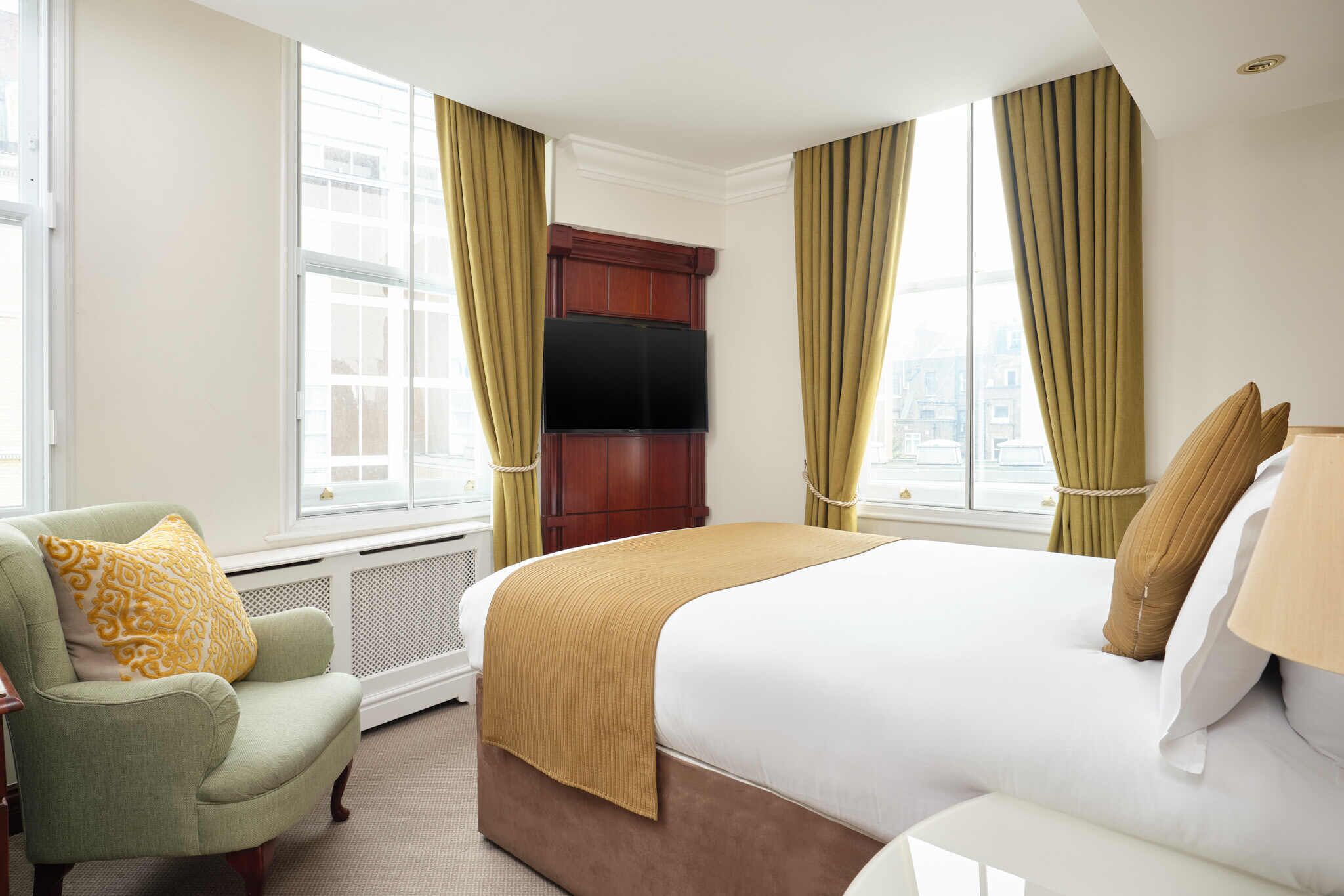 superior double room | 1 bedroom, egyptian cotton sheets, memory-foam beds, in-room safe
