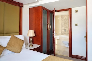 Egyptian cotton sheets, memory-foam beds, in-room safe, desk