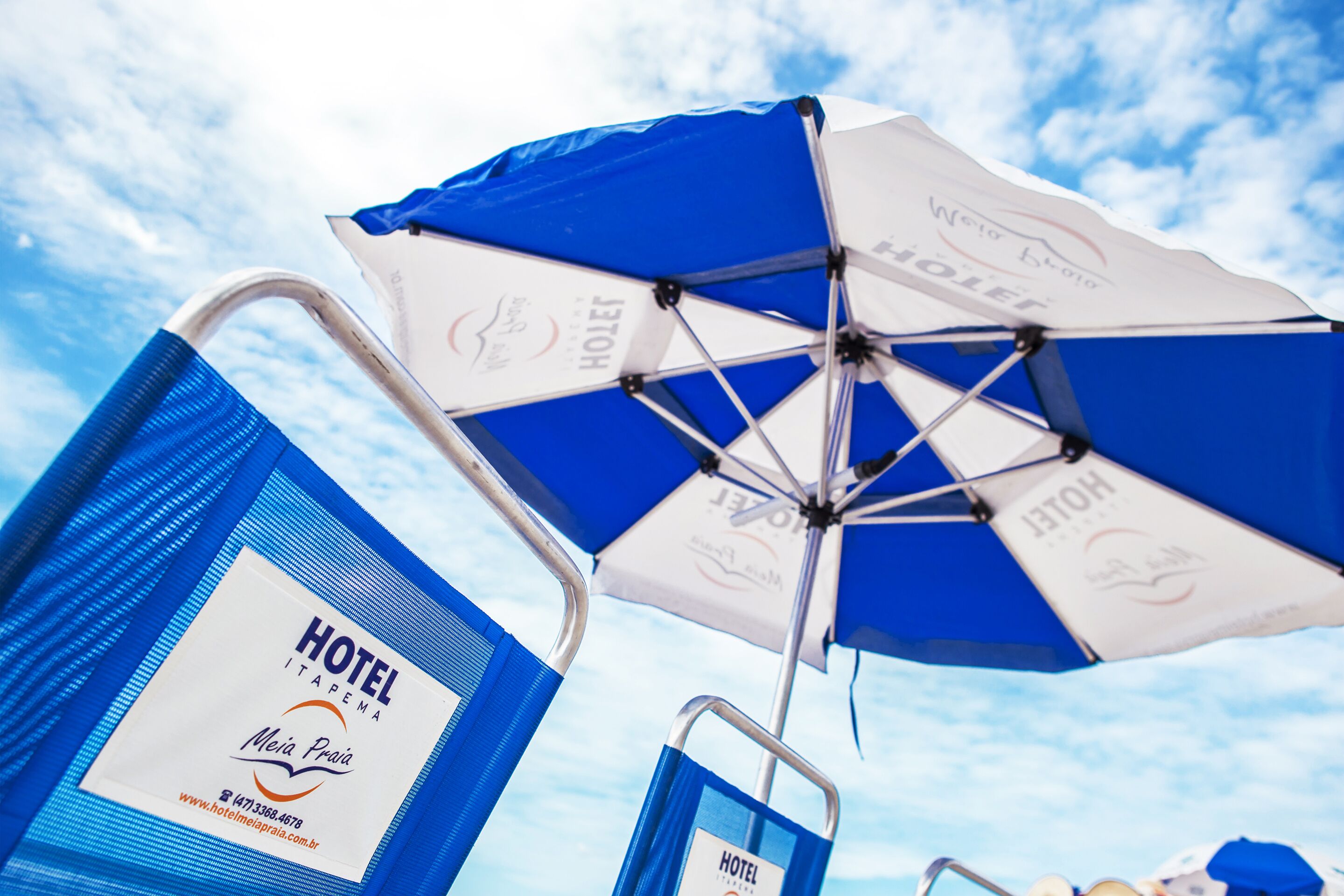 beach nearby, beach umbrellas