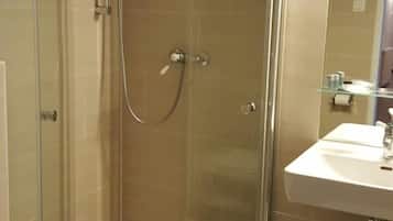 Shower, free toiletries