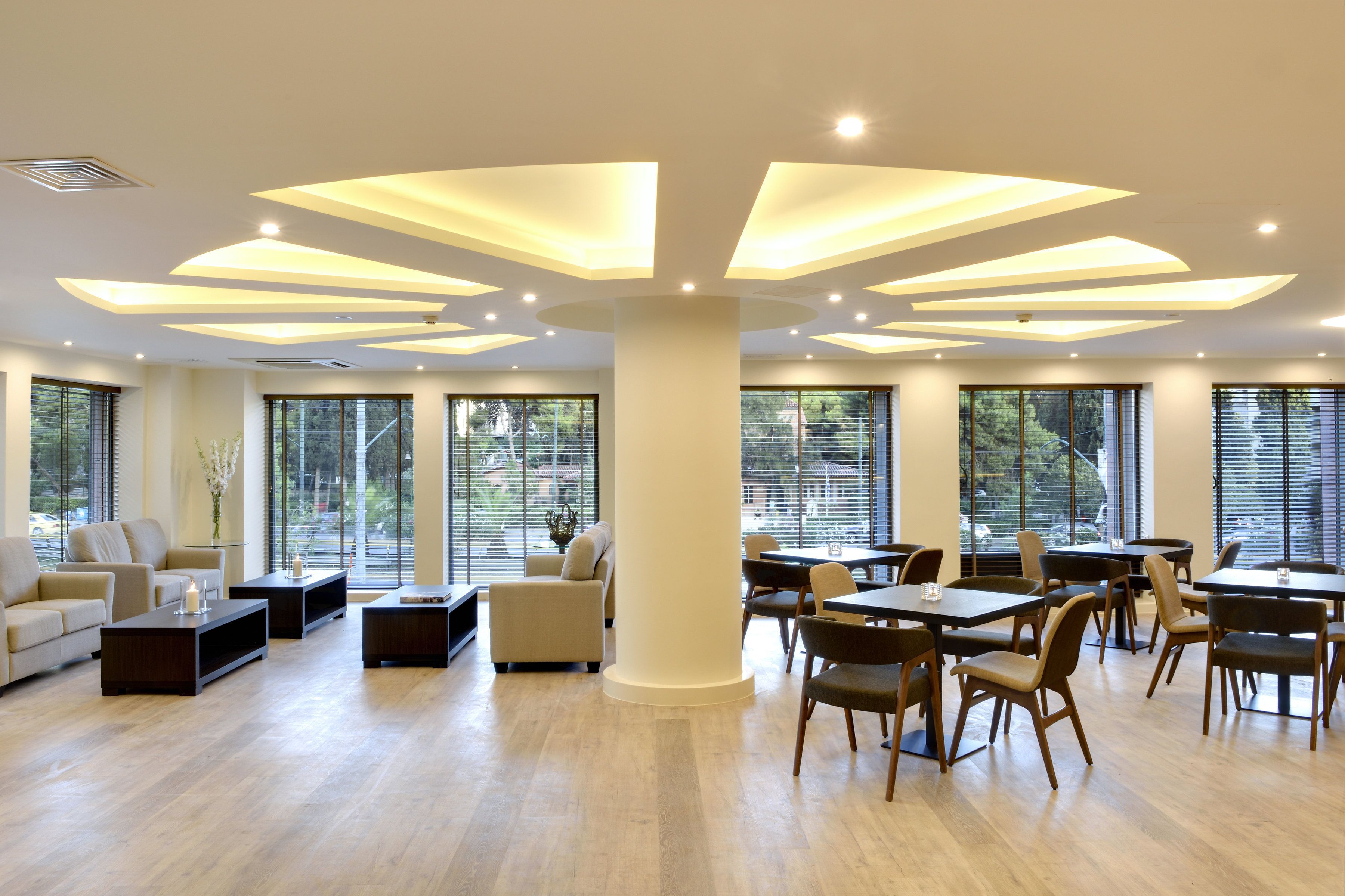 2 개의 바/라운지