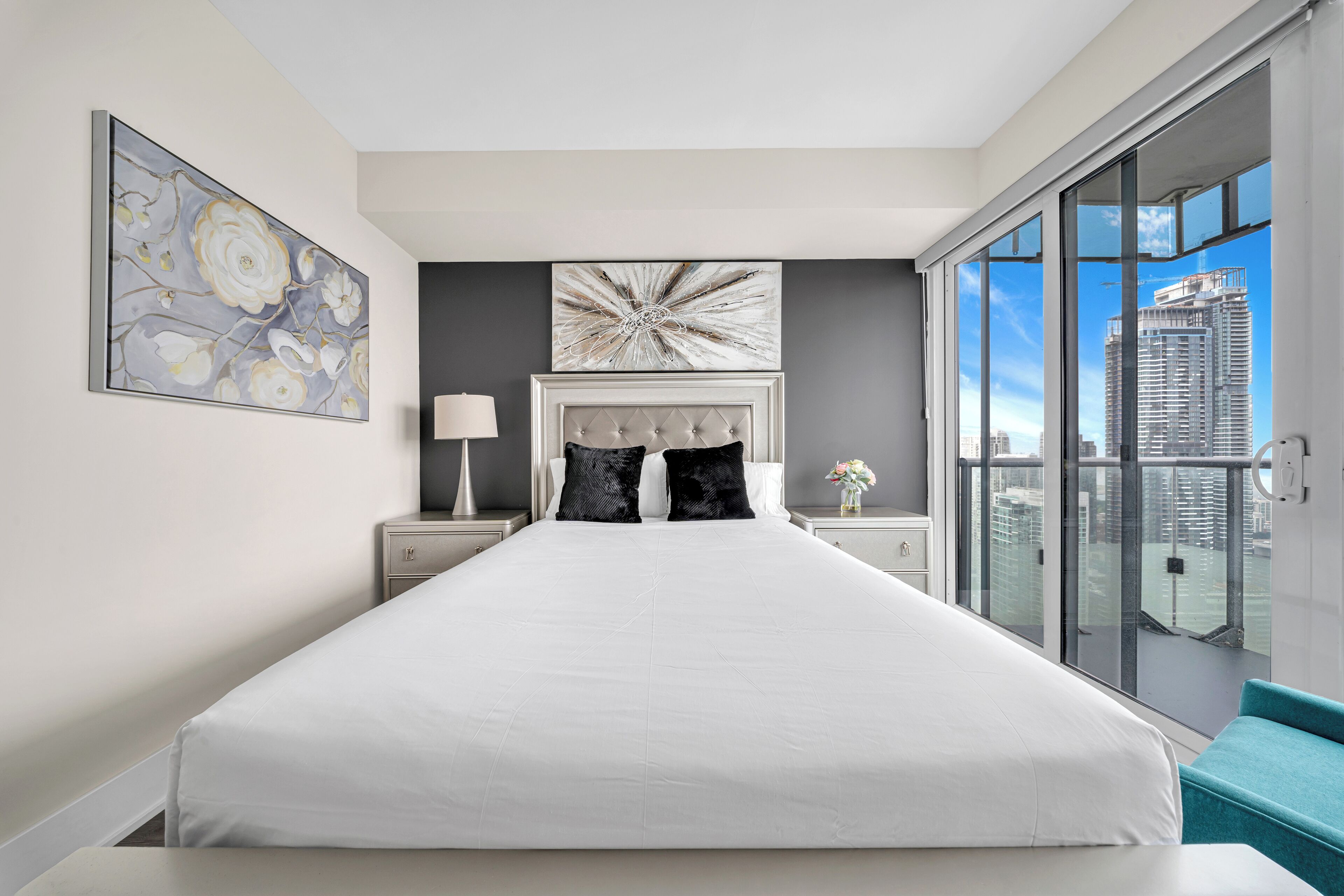 comfort condo, 2 bedrooms, kitchen, city view | 1 bedroom, individually furnished, iron/ironing board, free wifi