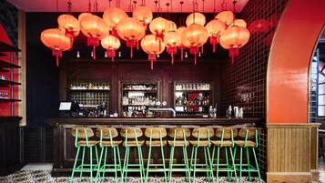 Bar (in der Unterkunft)