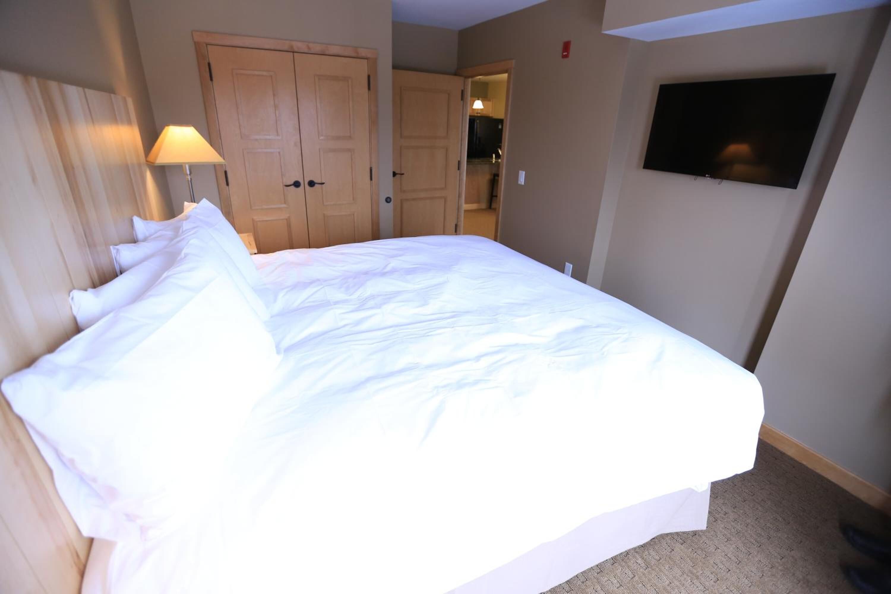 in-room safe, blackout curtains, soundproofing, iron/ironing board