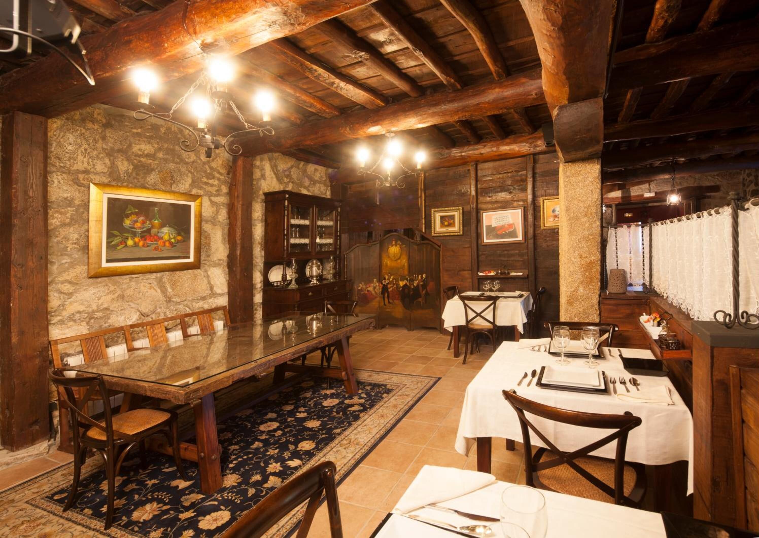 breakfast and dinner served