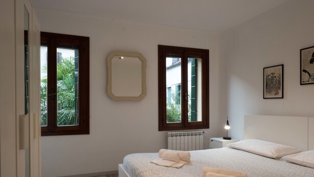 2 habitaciones, ropa de cama de alta calidad y cubrecamas 