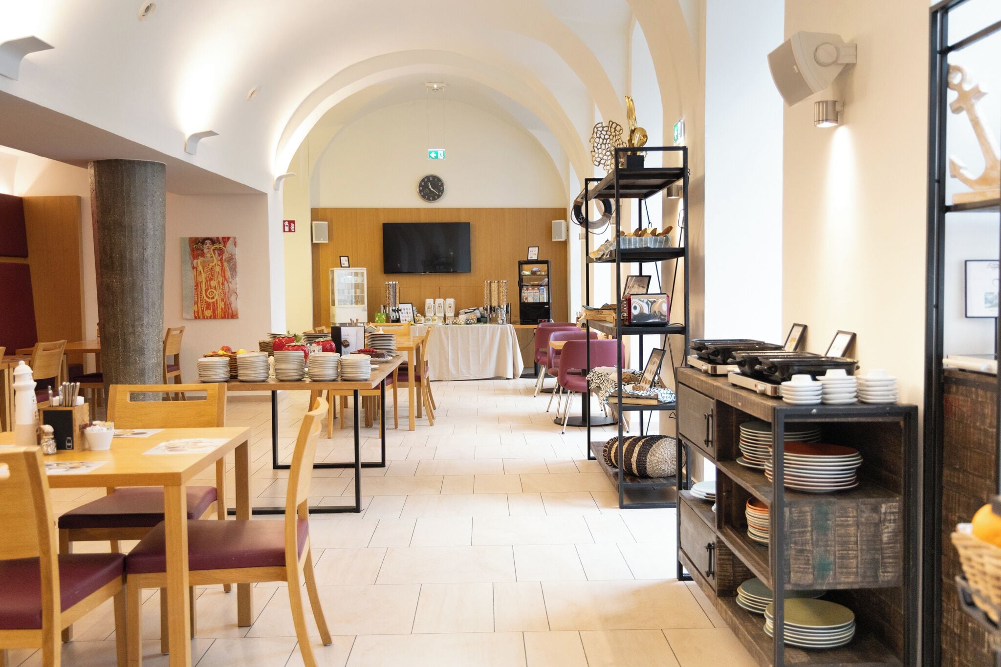 daily buffet breakfast (eur 17 per person)