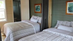 Unclassified image, 2 of 20, button - Mashkinonje Lodge (St. Charles)