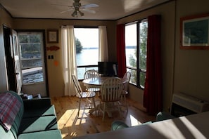 Casa de campo Deluxe, 2 habitaciones (Cottage#1) | Sala de estar