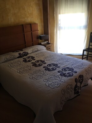 Economy Double Room, 1 Queen Bed | Blackout curtains, free cots/infant beds, rollaway beds, free WiFi