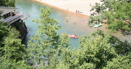 Eagle's Landing River Resort