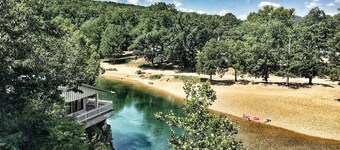 Eagle's Landing River Resort