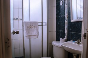 Single Room | Desk, rollaway beds, free WiFi - Musky Hs & Suites (Chiclayo)