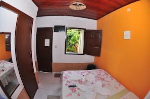 Standard-Doppelzimmer | Minibar, Bügeleisen/Bügelbrett, kostenloses WLAN, Bettwäsche