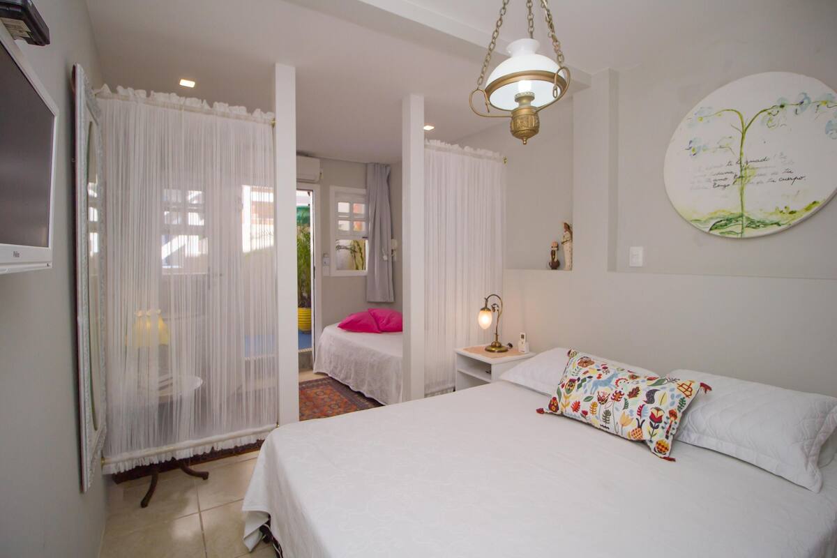 Minibar, in-room safe, blackout curtains