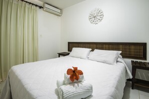 Double Room | Minibar, in-room safe, blackout curtains, iron/ironing board - Pousada Porto dos Milagres (Cairu)
