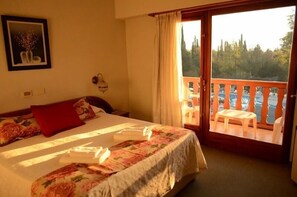 Room - Hotel Edelweiss (Villa General Belgrano)
