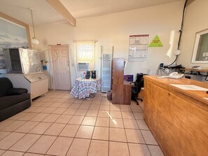Unclassified image, 4 of 72, button - Mustang Motel Gillette I-90 (Gillette)