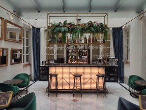 Bar (in der Unterkunft)