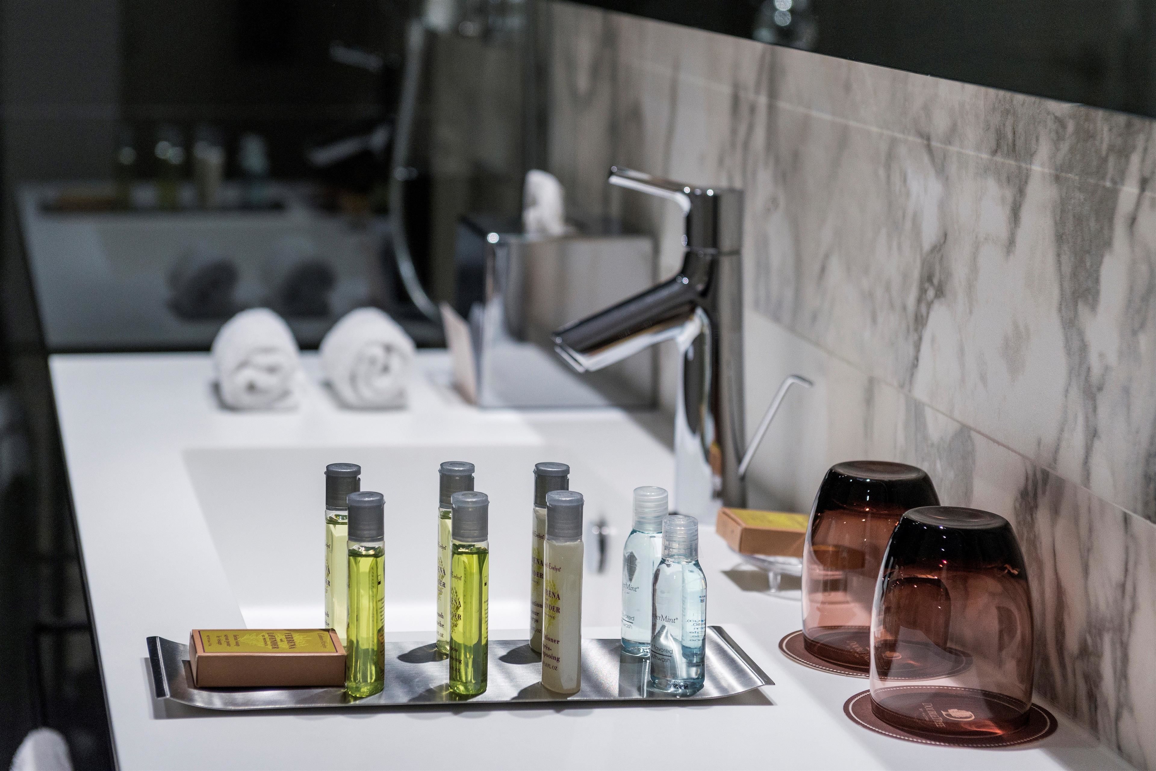 superior room, 1 king bed | egyptian cotton sheets, premium bedding, minibar, in-room safe