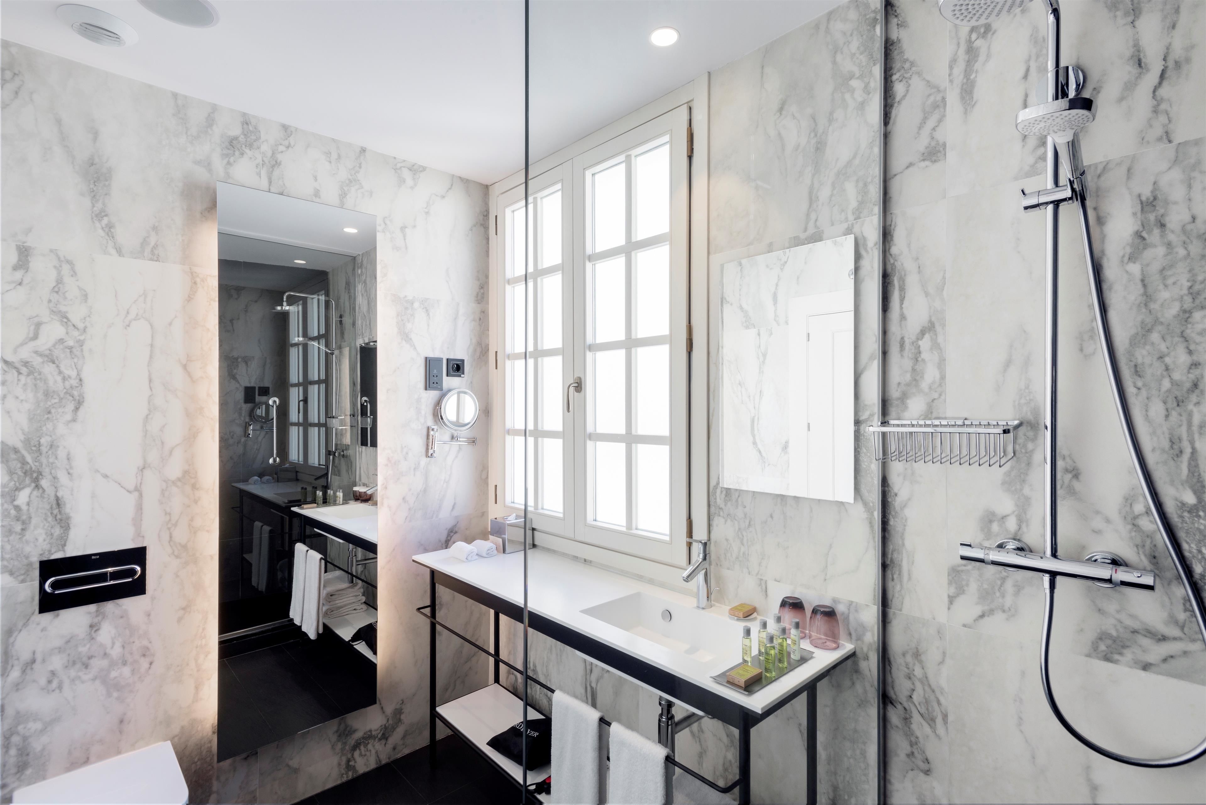 room, 1 queen bed | bathroom | free toiletries, hair dryer, slippers, towels