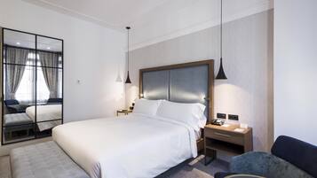 Superior-Zimmer, 1 King-Bett | Ausblick vom Zimmer