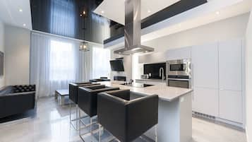 Suite, 2 Bedrooms (1304) | Private kitchen | Full-size fridge, microwave, oven, stovetop